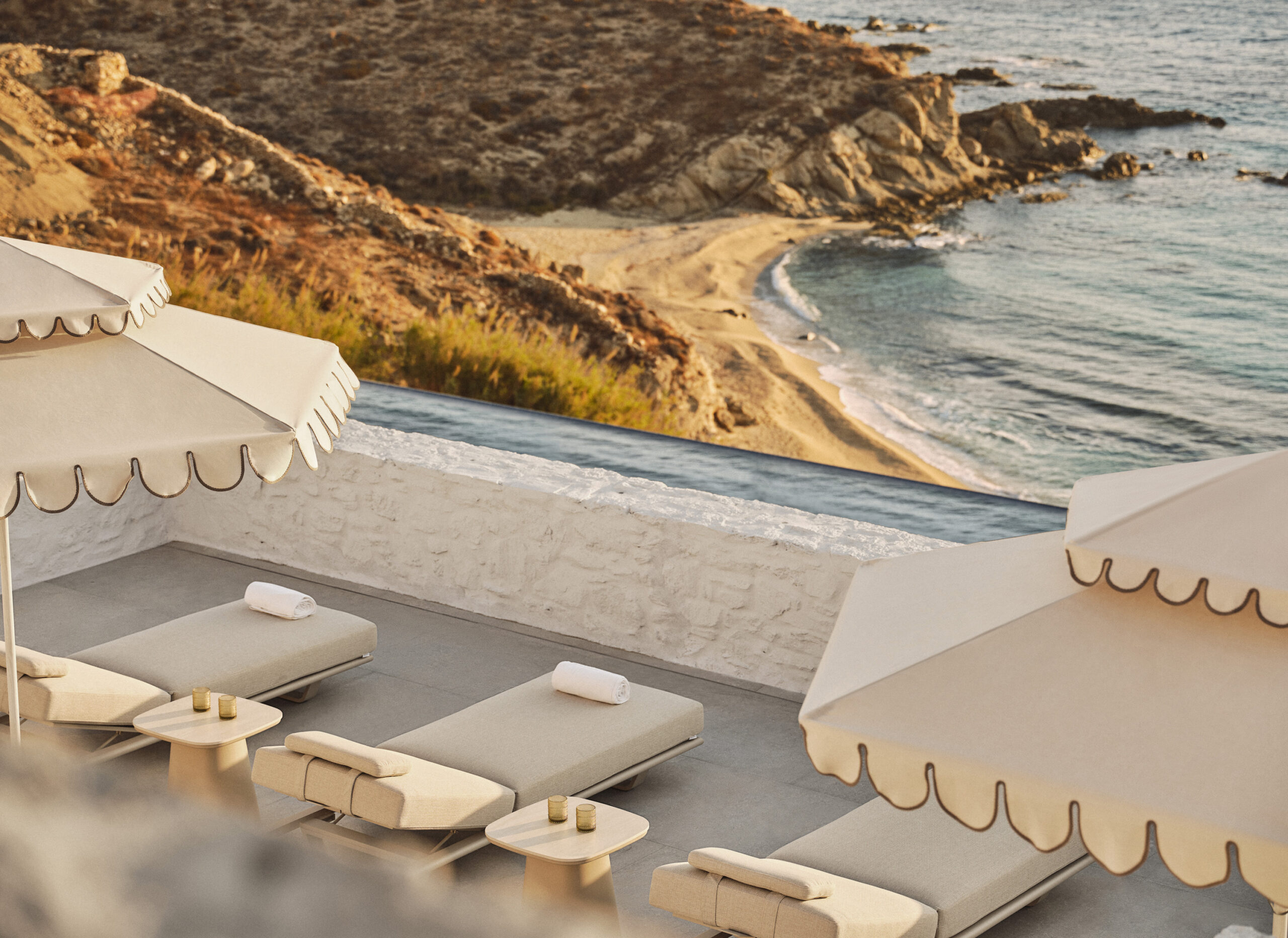 Four Seasons Mykonos, articolo su Plume Magazine